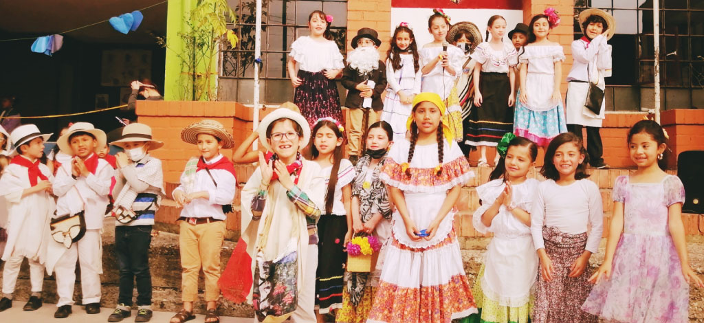 Con actividades pedagógicas y artísticas, el colegio Villemar el Carmen (IED) celebró la Semana Cultural 2022