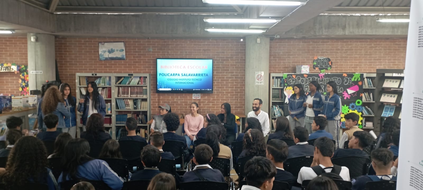 Día de la niña y de la mujer en la ciencia.