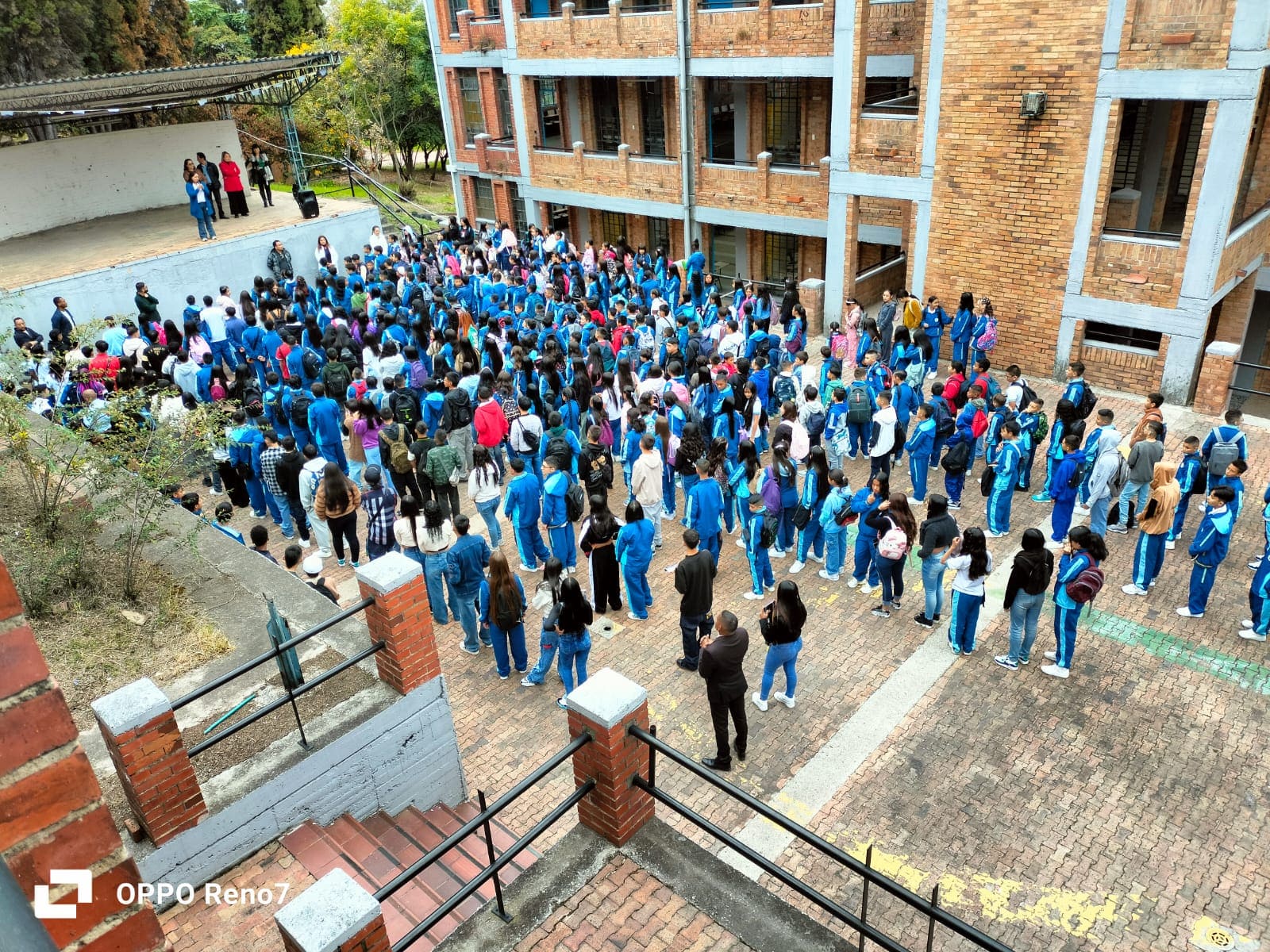 Estudiantes de la Paz I.E.D  sede B