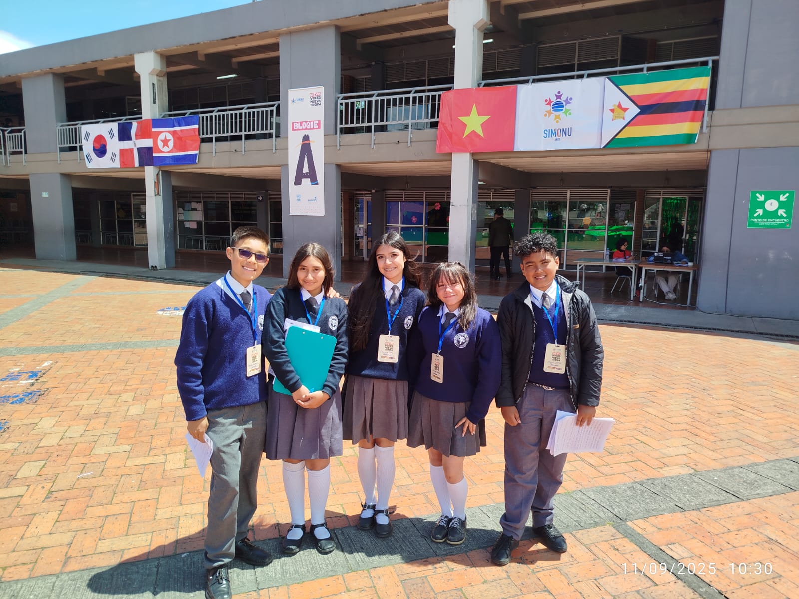 Estudiantes de la Escuela Nacional de Comercio en SIMONU 2025