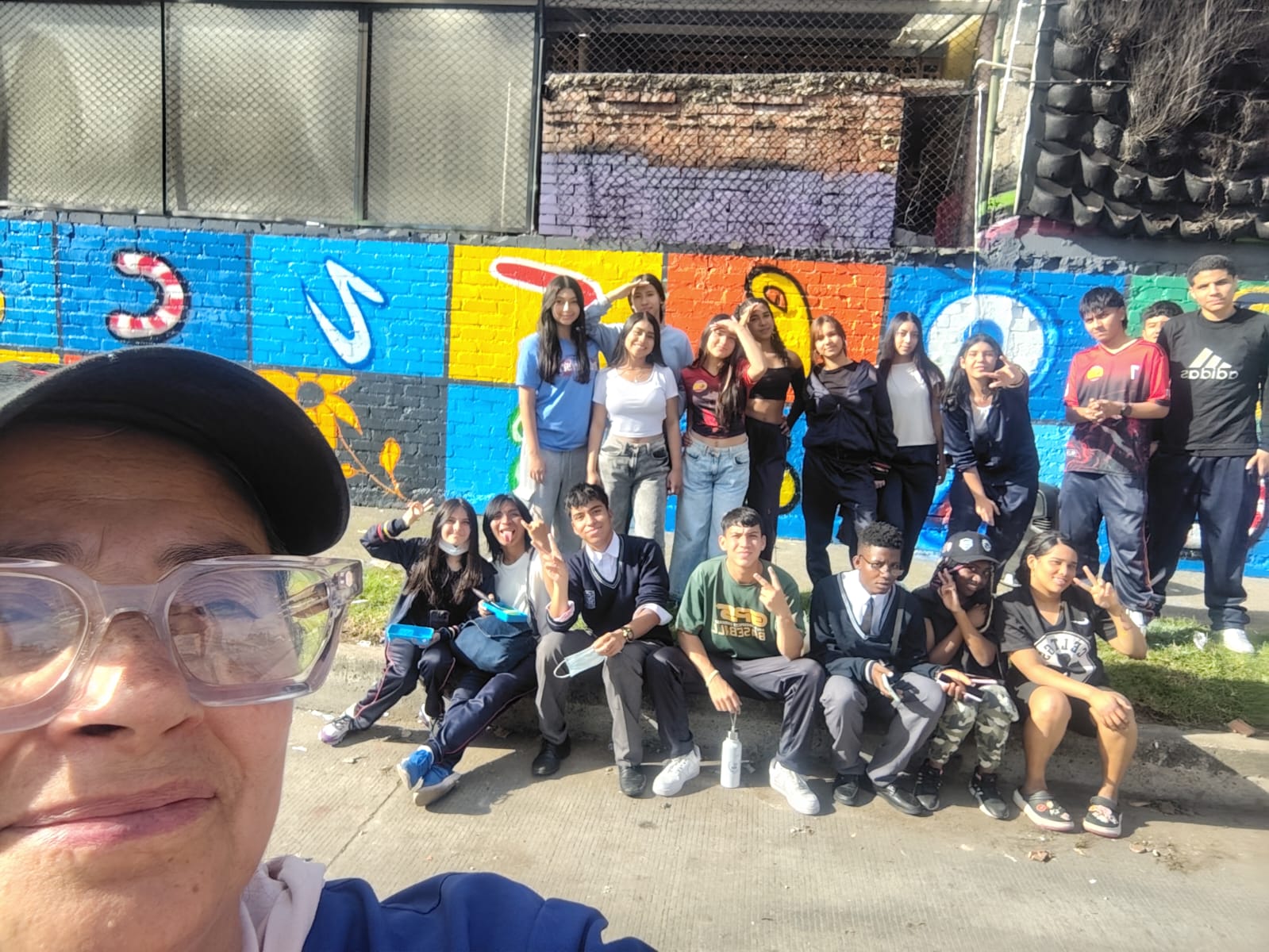 Estudiantes muralistas