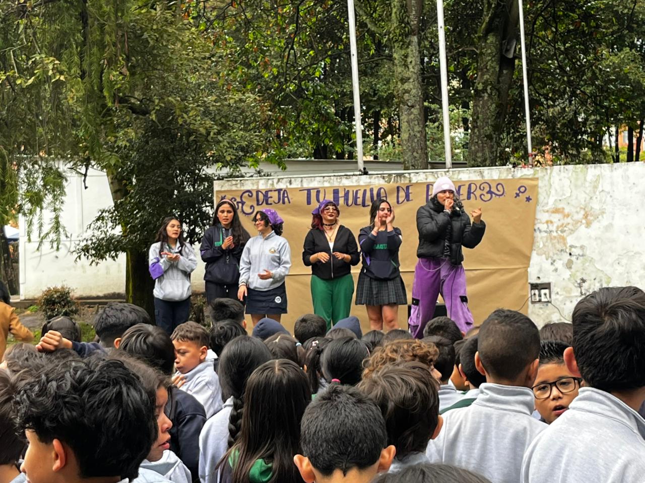 El 9 de marzo en el Colegio Usaquén conmemoramos la lucha histórica de las mujeres